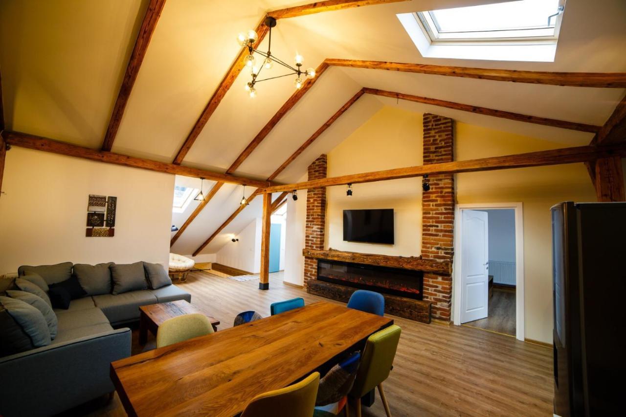Ferienwohnung Alpine Loft Câmpulung Moldovenesc Exterior foto